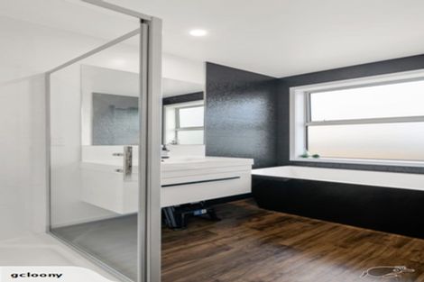 Photo of property in 54 Ainslee Street, Highlands Park, New Plymouth, 4312