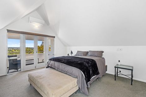 Photo of property in 25 Dyers Pass Road, Cashmere, Christchurch, 8022