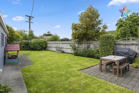 Photo of property in 27 Chapman Crescent, Naenae, Lower Hutt, 5011