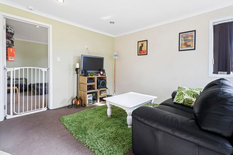 Photo of property in 71 Rosier Road, Glen Eden, Auckland, 0602