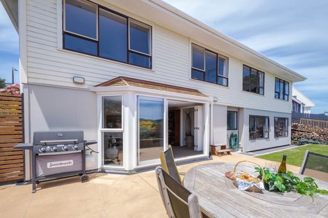 Photo of property in 4 Montserrat Place, Grenada Village, Wellington, 6037