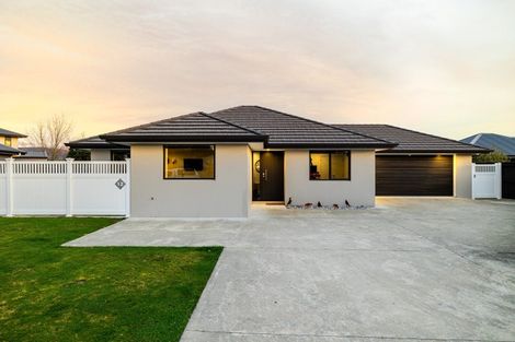 Photo of property in 12 Peckham Lane, Ashhurst, 4810