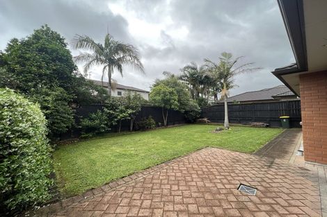 Photo of property in 4 Tsar Court, Flat Bush, Auckland, 2016