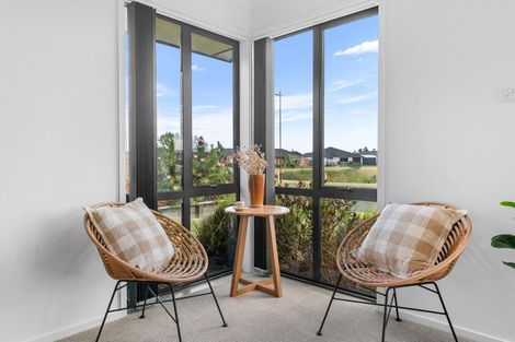 Photo of property in 20 Kowi Lakes Drive, One Tree Point, 0118