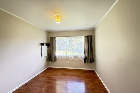 Photo of property in 3 Celeste Place, Totara Vale, Auckland, 0627