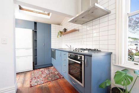 Photo of property in 8 Port Street, Mount Victoria, Wellington, 6011