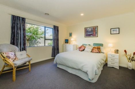 Photo of property in 6 Avion Terrace, Raumati Beach, Paraparaumu, 5032