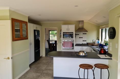 Photo of property in 11 Takahe Drive, Paraparaumu Beach, Paraparaumu, 5032