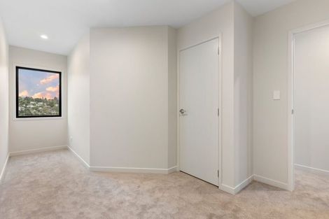 Photo of property in 21 Awhi Lane, Massey, 0614