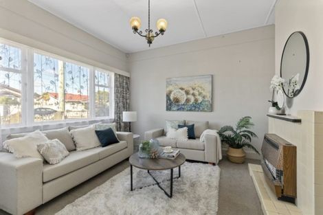 Photo of property in 15 Collins Street, Petone, Lower Hutt, 5012