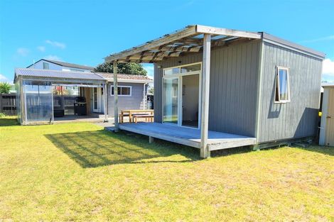Photo of property in 142 The Fairway, Matarangi, Whitianga, 3592