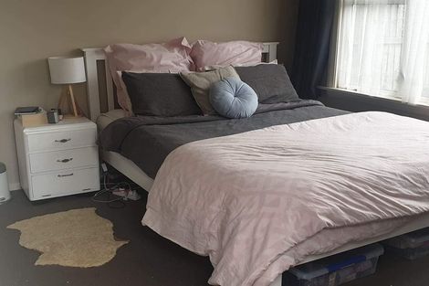 Photo of property in 37 Acacia Avenue, Upper Riccarton, Christchurch, 8041