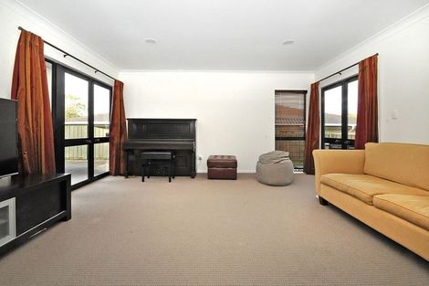 Photo of property in 1/16 Glucina Avenue, West Harbour, Auckland, 0618
