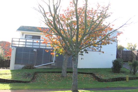 Photo of property in 18 Ransom Smyth Drive, Goodwood Heights, Auckland, 2105