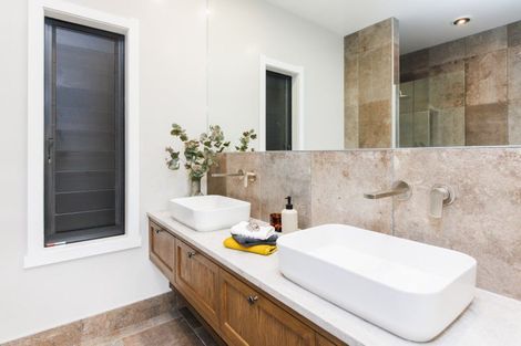 Photo of property in 1 Te Ara Lane, Hokowhitu, Palmerston North, 4410