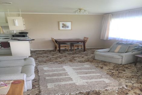 Photo of property in 1 Cotton Street, St Andrews, Hamilton, 3200