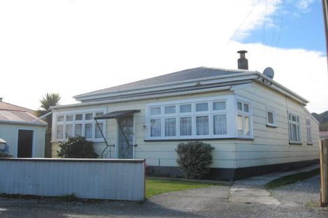 Photo of property in 33 Nelson Quay, Cobden, Greymouth, 7802