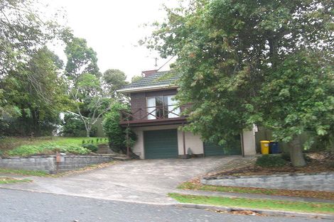 Photo of property in 40 Holyoake Place, Chatswood, Auckland, 0626