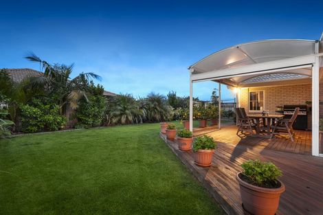 Photo of property in 27 Summerland Drive, Henderson, Auckland, 0612