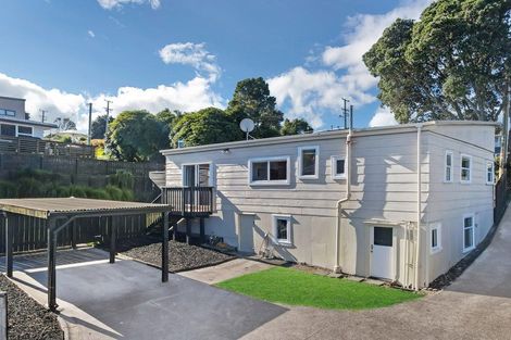 Photo of property in 15 Donovan Avenue, Massey, Auckland, 0614