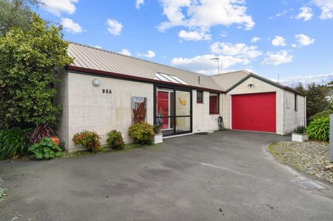 Photo of property in 95a Musselburgh Rise, Musselburgh, Dunedin, 9013