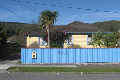 Photo of property in 36 Fleet Street, Naenae, Lower Hutt, 5011