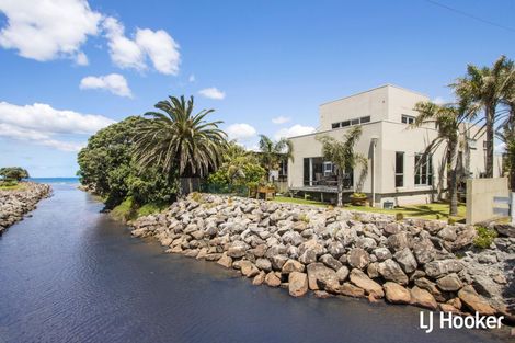 Photo of property in 4 Wilson Road, Waihi Beach, 3611