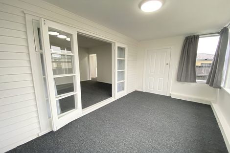 Photo of property in 150 Hepburn Road, Glendene, Auckland, 0602
