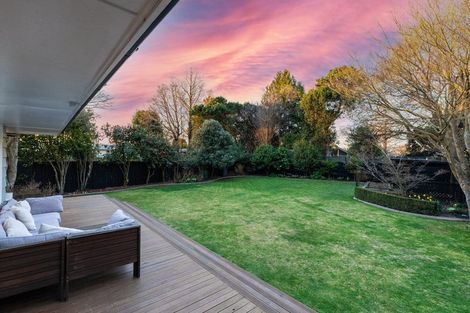 Photo of property in 39 Manor Place, Bryndwr, Christchurch, 8053