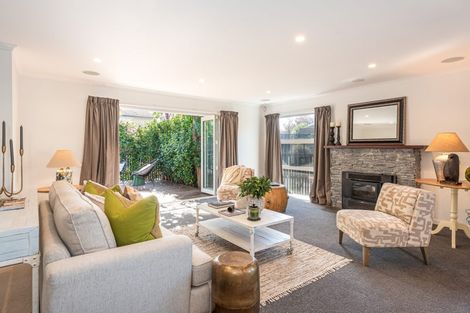 Photo of property in 1/2 Sarabande Avenue, Redwood, Christchurch, 8051