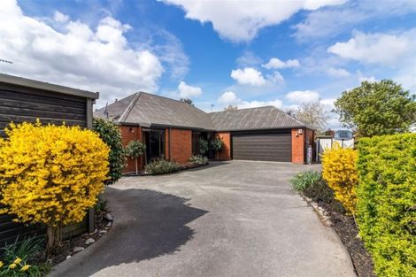 Photo of property in 2/15a Lothian Street, Ilam, Christchurch, 8041