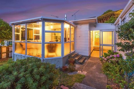 Photo of property in 19 Yarrow Place, Papakowhai, Porirua, 5024