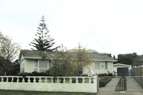 Photo of property in 38 Teoti Street, Paraparaumu Beach, Paraparaumu, 5032