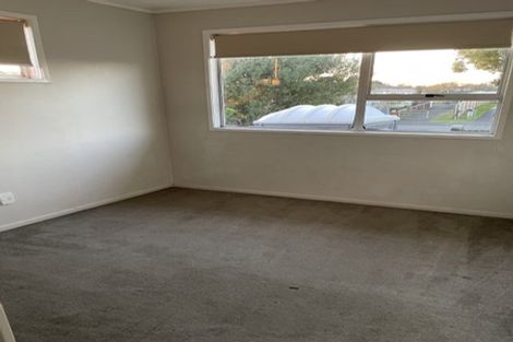 Photo of property in 8 Sharland Avenue, Manurewa, Auckland, 2102