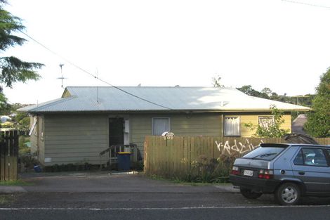 Photo of property in 50 Parrs Cross Road, Henderson, Auckland, 0612
