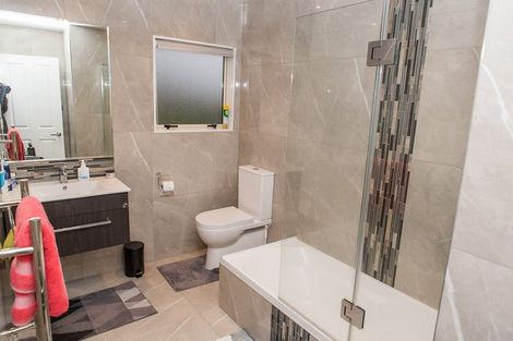 Photo of property in 19 Cabbage Tree Grove, Woodridge, Wellington, 6037