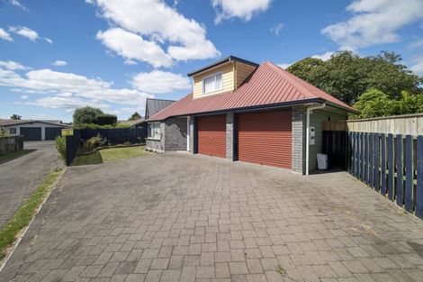 Photo of property in 17b Orchard Place, Lynmore, Rotorua, 3010
