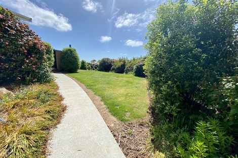 Photo of property in 17 Saint Andrew Place, Balclutha, 9230