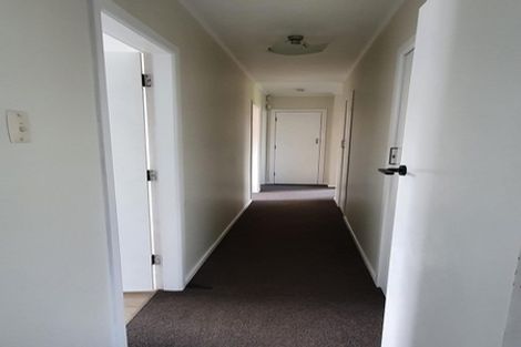 Photo of property in 1 Bowen Place, St Andrews, Hamilton, 3200