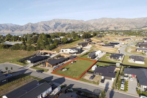 Photo of property in 12 Magpie Place, Lake Hawea, 9382