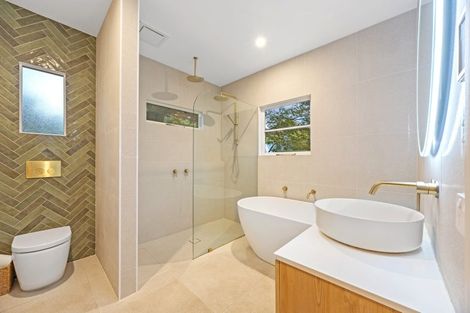 Photo of property in 50 Centaurus Road, Cashmere, Christchurch, 8022