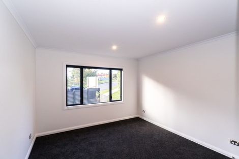 Photo of property in 1 Tower Place, Fitzherbert, Palmerston North, 4410