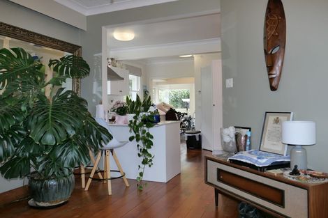 Photo of property in 125 Cashmere Avenue, Khandallah, Wellington, 6035