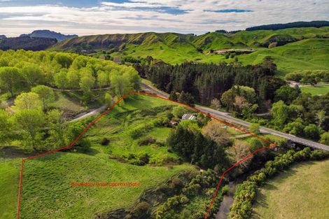 Photo of property in 940 Waimarama Road, Waimarama, Havelock North, 4294