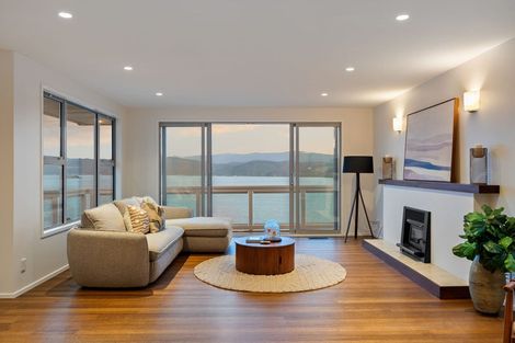 Photo of property in 128 Seatoun Heights Road, Seatoun, Wellington, 6022