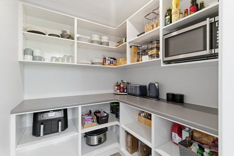 Photo of property in 43 Nursery Lane, Papamoa, 3118