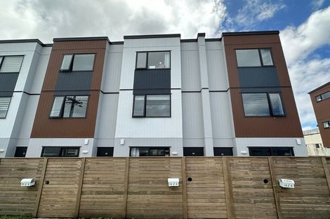 Photo of property in 12/3 Abbotleigh Avenue, Te Atatu Peninsula, Auckland, 0610