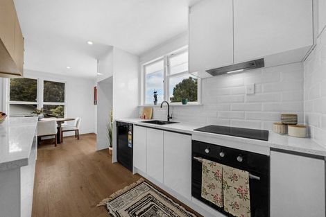 Photo of property in 1/20 Sarajevo Place, Massey, Auckland, 0614