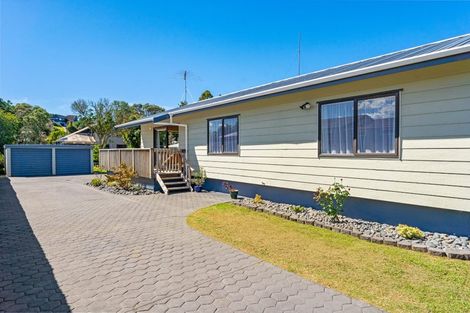Photo of property in 124 Brightside Road, Stanmore Bay, Whangaparaoa, 0932