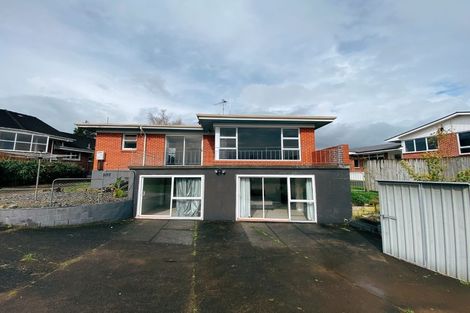 Photo of property in 37 Hillcrest Road, Hillcrest, Hamilton, 3216